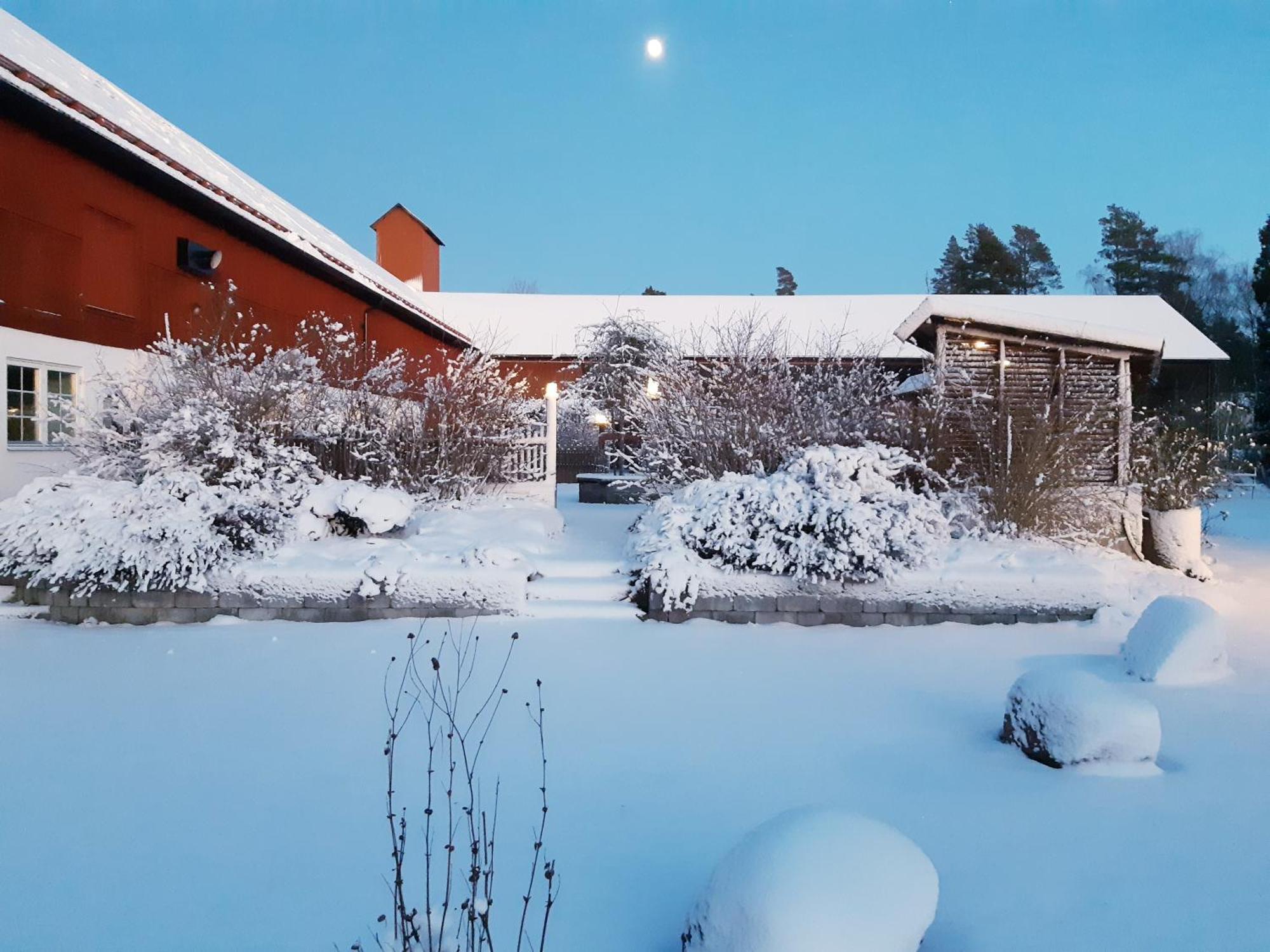 Naerebo Gardshotell & Restaurang Lidköping Esterno foto